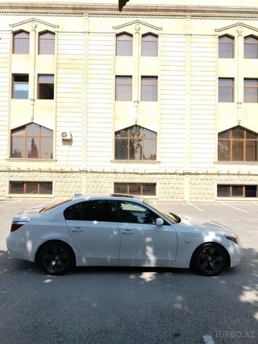 BMW 525 2004, 400,000 km - 2.5 л - Bakı
