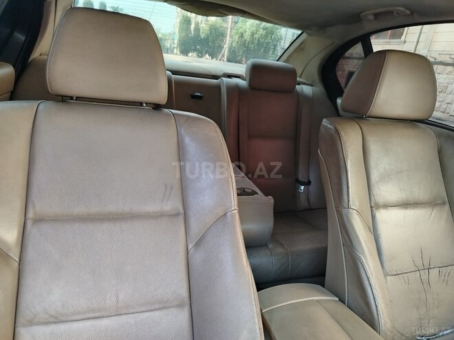 BMW 525 2004, 400,000 km - 2.5 л - Bakı