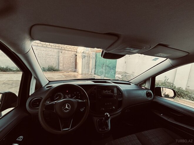 Mercedes Vito 114 2015, 305,000 km - 2.2 l - Bakı