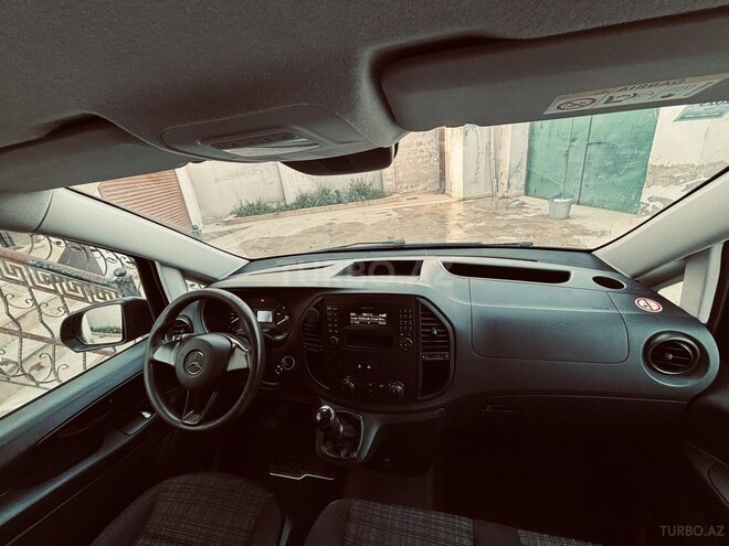 Mercedes Vito 114 2015, 305,000 km - 2.2 l - Bakı