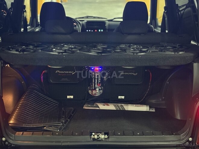 LADA (VAZ) Niva 2023, 32,000 km - 1.7 l - Bakı