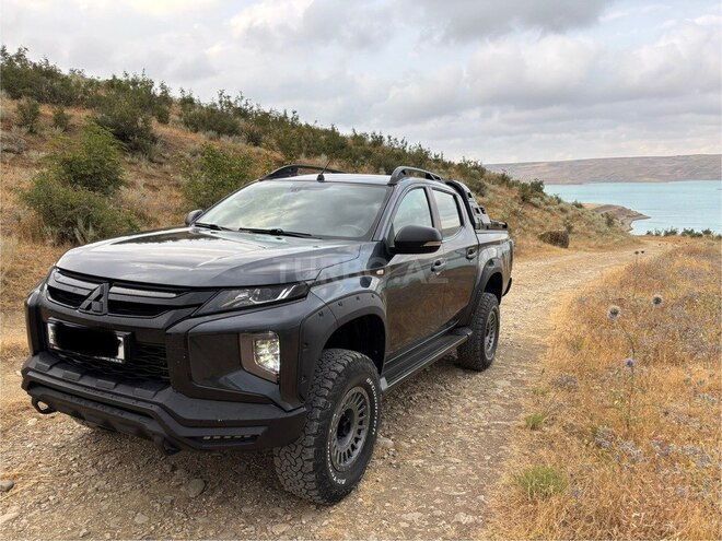 Mitsubishi L200 2020, 190,000 km - 2.4 l - Bakı