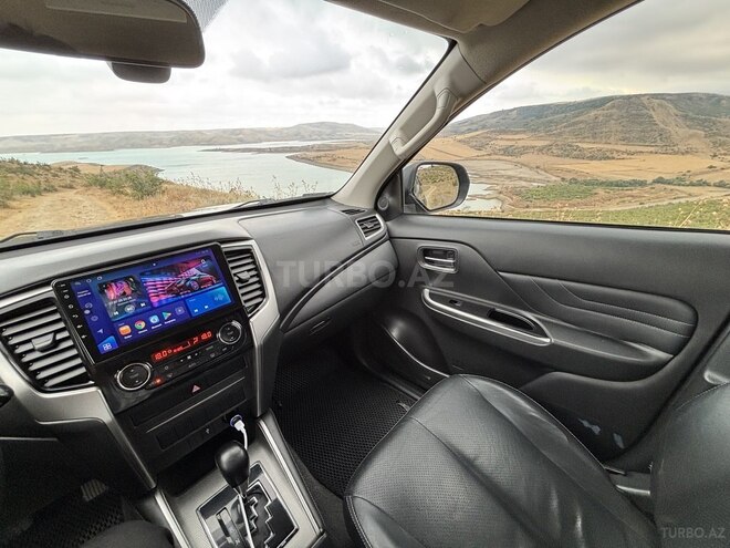 Mitsubishi L200 2020, 190,000 km - 2.4 l - Bakı