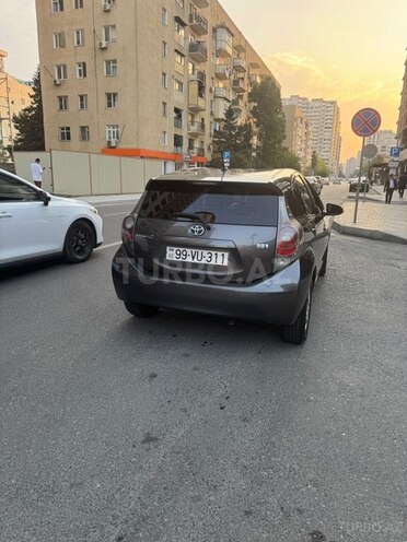 Toyota Prius C 2014, 98,000 km - 1.5 л - Bakı
