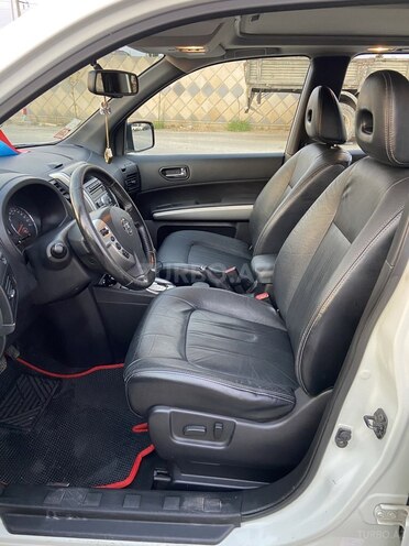 Nissan X-Trail 2013, 107,000 km - 2.5 l - Bakı