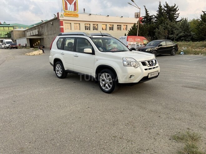 Nissan X-Trail 2013, 107,000 km - 2.5 l - Bakı
