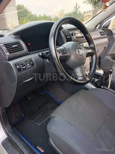 Toyota Corolla 2006, 390,000 km - 1.4 l - Beyləqan
