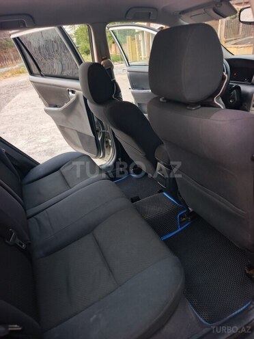 Toyota Corolla 2006, 390,000 km - 1.4 l - Beyləqan