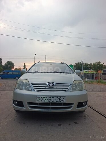 Toyota Corolla 2006, 390,000 km - 1.4 l - Beyləqan