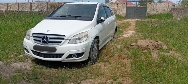 Mercedes B 170 2008, 260,000 km - 1.7 l - Bakı
