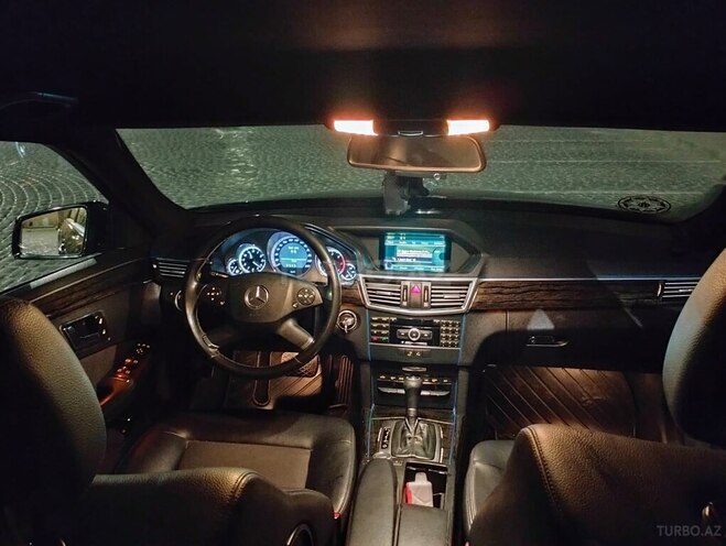 Mercedes E 220 2010, 336,536 km - 2.1 л - Bakı