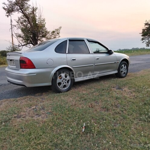 Opel Vectra 1999, 465,232 km - 1.8 l - Zaqatala