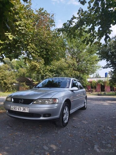 Opel Vectra 1999, 465,232 km - 1.8 l - Zaqatala