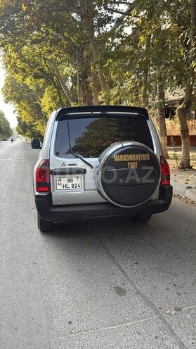 Mitsubishi Pajero 2003, 332,456 km - 3.0 l - Mingəçevir