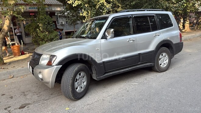 Mitsubishi Pajero 2003, 332,456 km - 3.0 l - Mingəçevir