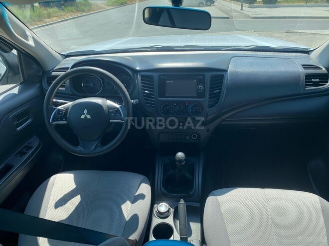 Mitsubishi L200 2021, 160,000 km - 2.4 l - Bakı