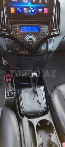 Hyundai i30 2010, 268,000 km - 1.6 л - Bakı