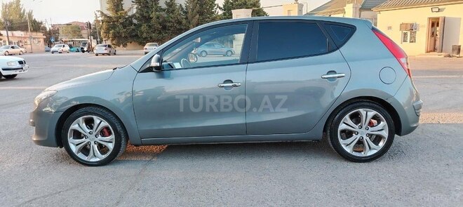 Hyundai i30 2010, 268,000 km - 1.6 л - Bakı