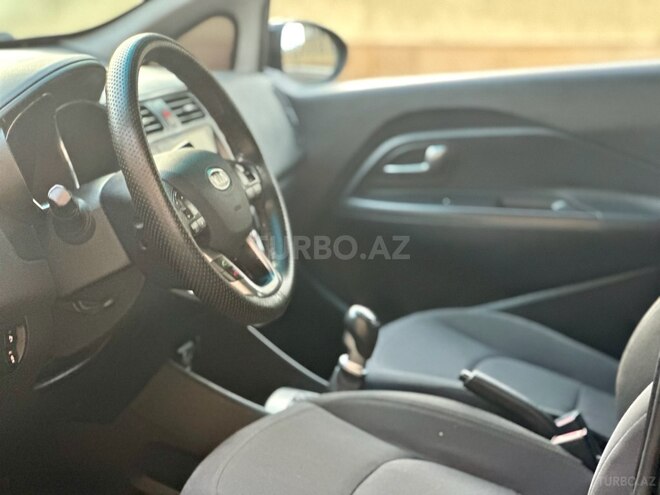 Kia Rio 2011, 258,518 km - 1.1 l - Sumqayıt