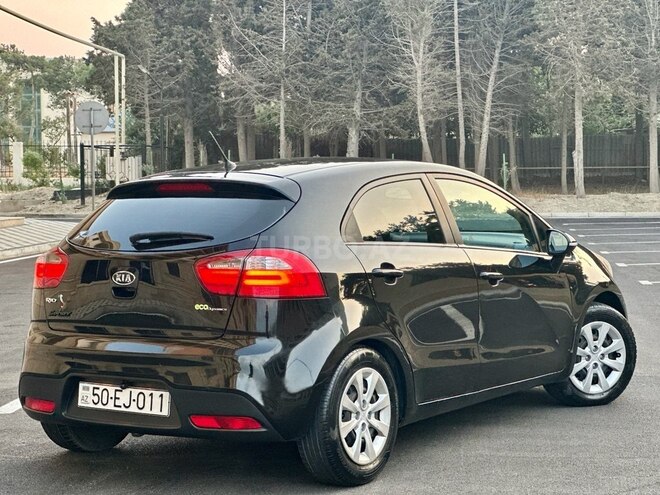 Kia Rio 2011, 258,518 km - 1.1 l - Sumqayıt