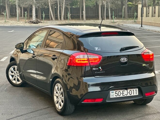 Kia Rio 2011, 258,518 km - 1.1 l - Sumqayıt