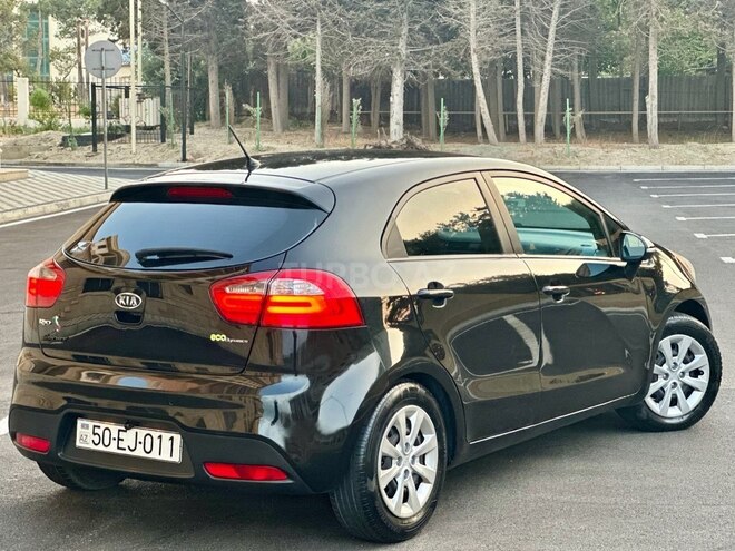 Kia Rio 2011, 258,518 km - 1.1 l - Sumqayıt