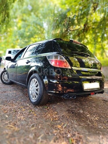 Opel Astra 2009, 260,000 km - 1.4 l - Gəncə