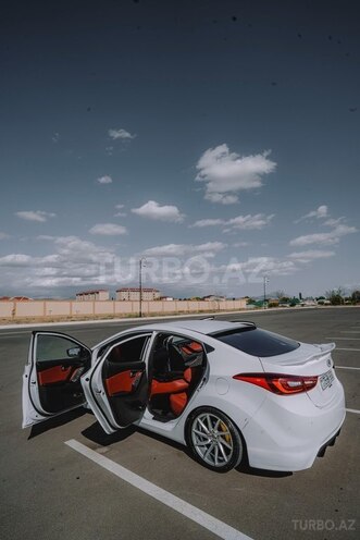 Hyundai Elantra 2013, 174,000 km - 1.8 l - Naxçıvan