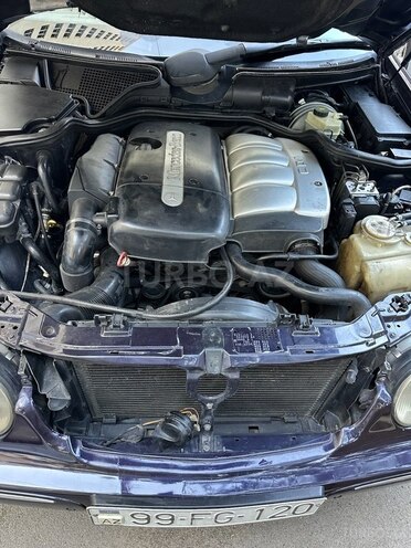 Mercedes E 220 d 2001, 348,000 km - 2.2 l - Bakı