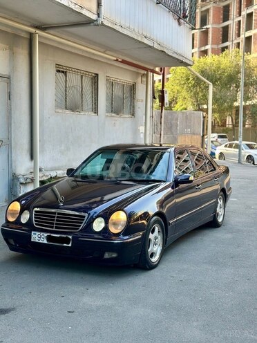 Mercedes E 220 d 2001, 348,000 km - 2.2 l - Bakı