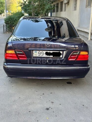 Mercedes E 220 d 2001, 348,000 km - 2.2 l - Bakı