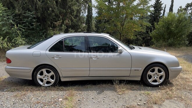 Mercedes E 280 2000, 212,900 km - 2.8 l - Zaqatala