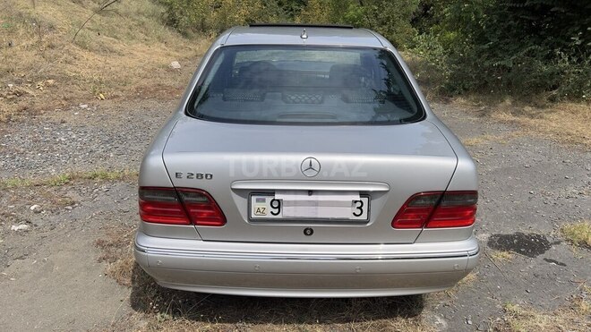 Mercedes E 280 2000, 212,900 km - 2.8 l - Zaqatala