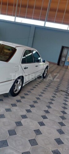 Mercedes C 180 1995, 295,000 km - 1.8 l - Tovuz