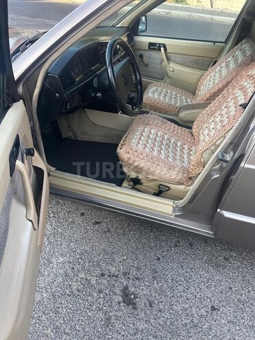 Mercedes 190 1991, 300,000 km - 2.5 l - Bakı