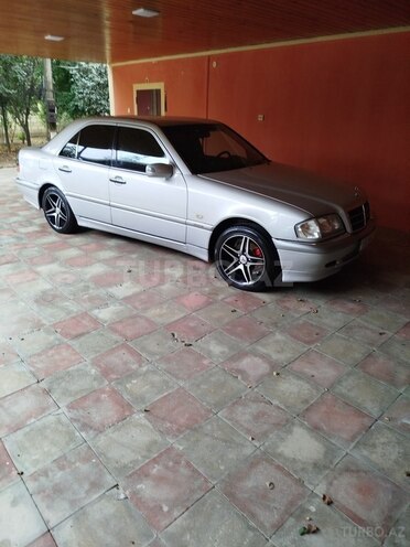 Mercedes C 180 1997, 400,000 km - 1.8 l - Masallı