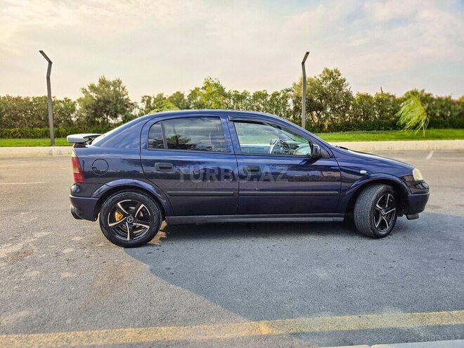 Opel Astra 2000, 300,000 km - 1.6 л - Salyan