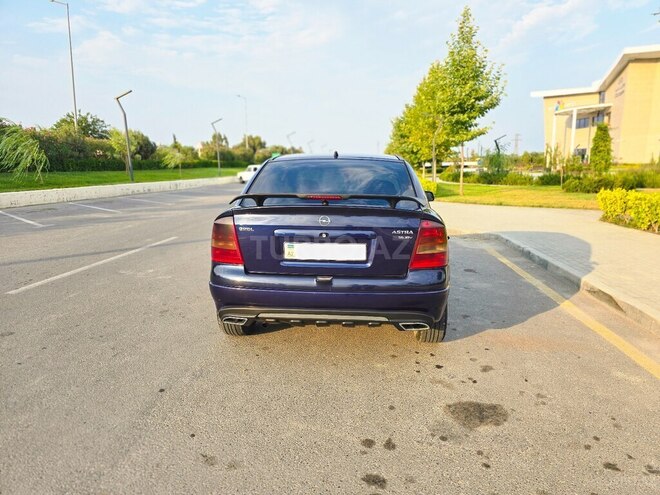 Opel Astra 2000, 300,000 km - 1.6 л - Salyan