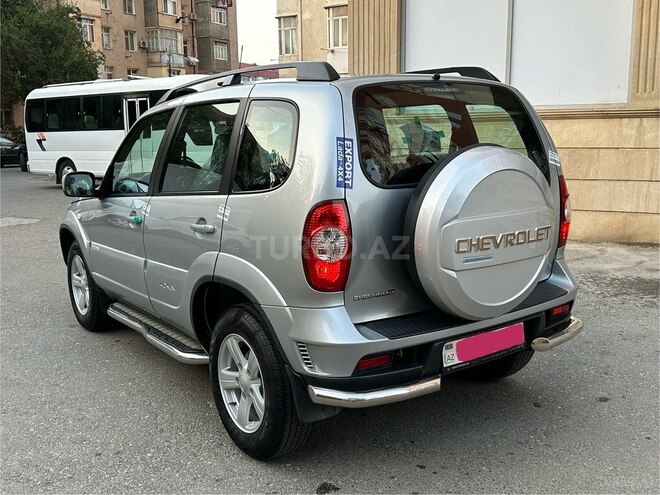 Chevrolet Niva 2017, 29,600 km - 1.7 l - Bakı