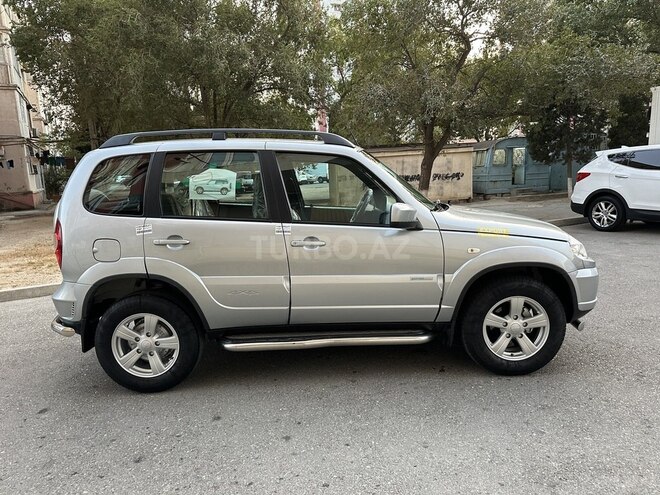 Chevrolet Niva 2017, 29,600 km - 1.7 l - Bakı