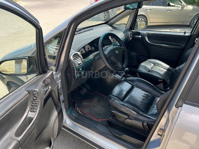 Opel Zafira 2001, 252,000 km - 2.2 л - Bakı