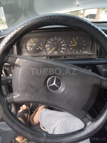 Mercedes 190 1990, 260,000 km - 1.8 l - Bakı