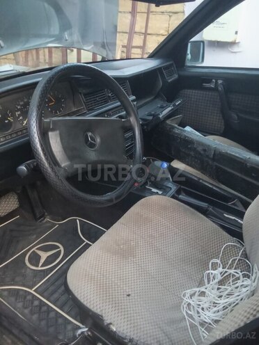 Mercedes 190 1990, 260,000 km - 1.8 l - Bakı