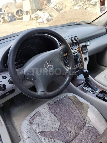 Mercedes C 320 2000, 300,000 km - 3.2 л - Bakı