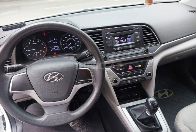 Hyundai Elantra 2016, 162,544 km - 2.0 l - Bakı