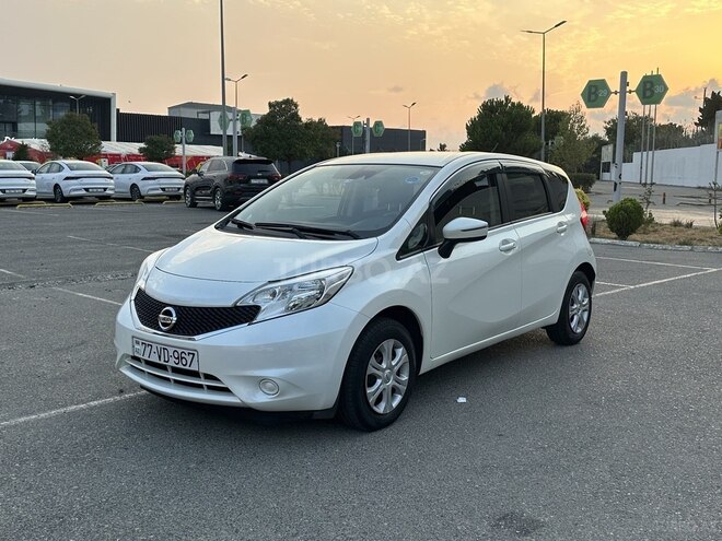 Nissan Note 2015, 52,300 km - 1.2 л - Bakı
