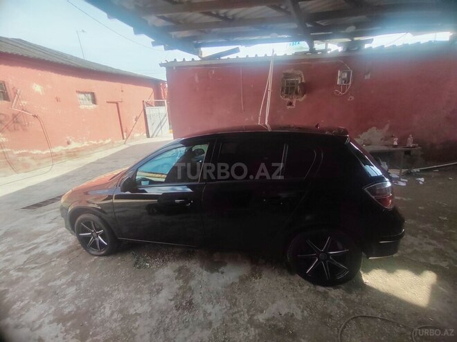 Opel Astra 2009, 285,000 km - 1.4 l - Bakı