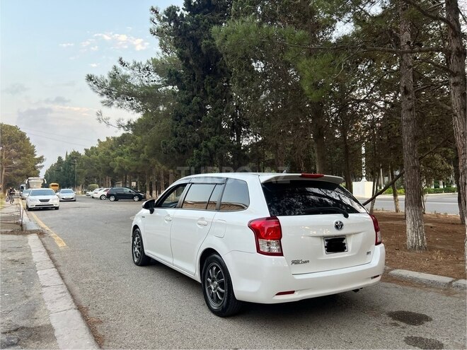 Toyota Corolla Fielder 2015, 227,000 km - 1.5 l - Bakı