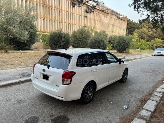 Toyota Corolla Fielder 2015, 227,000 km - 1.5 l - Bakı
