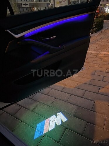 BMW 520 2015, 180,000 km - 2.0 l - Bakı